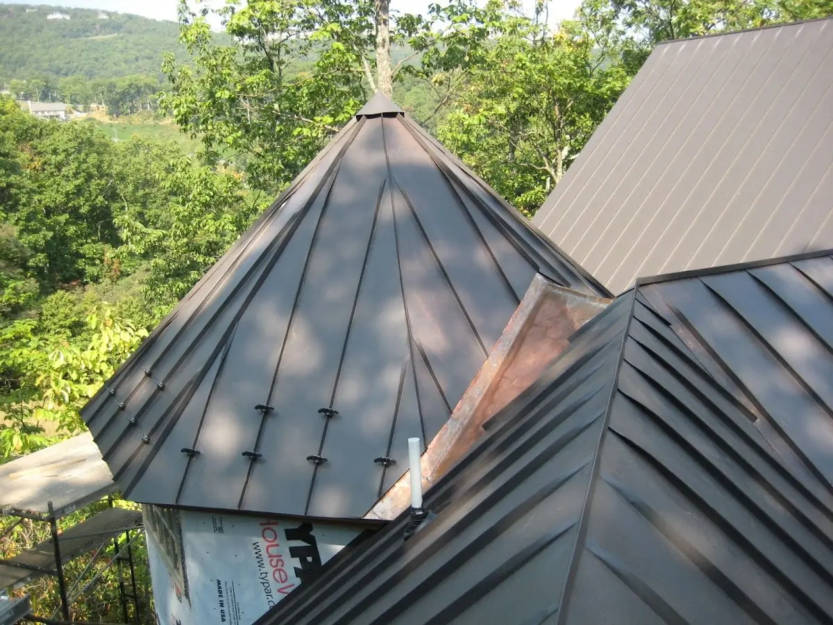 Professional Shingle Replacement & Repair by Craftsman Roofing in North University Park